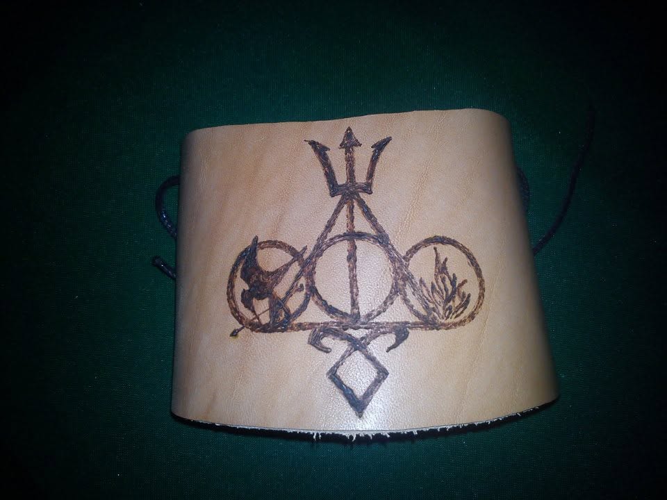 First pyrographybracelet 2